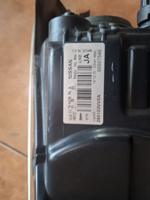 lampa przód nissan note 260103vv0a