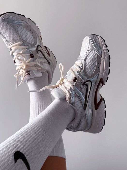 Кросівки Nike V5 RNR