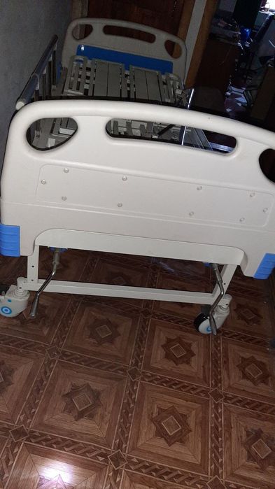 Продам кровать для лежачих людей,новая
