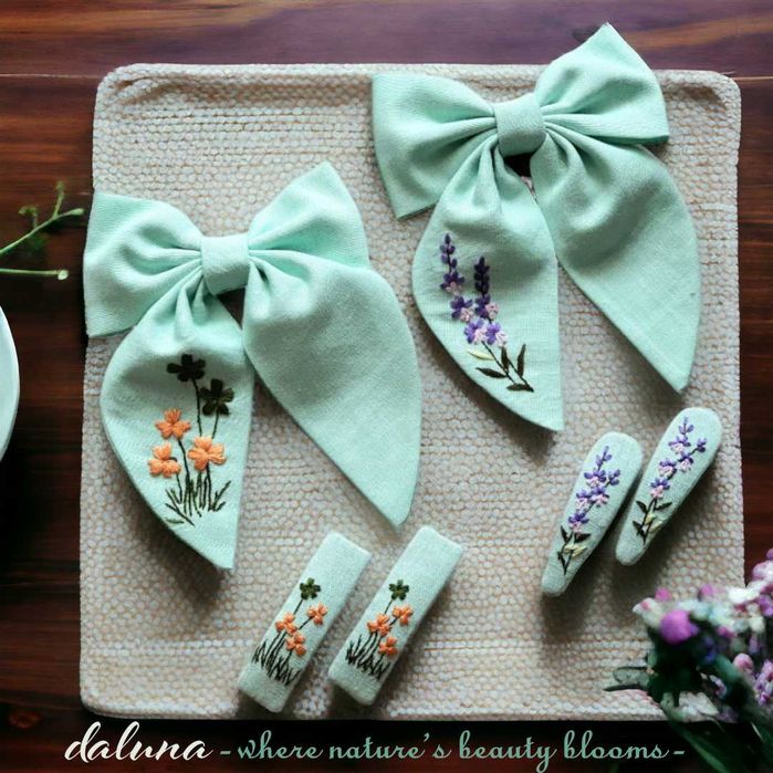 Laço e Ganchos Artesanais Bordados daluna