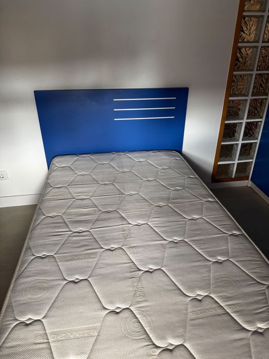 Cama de Pessoa e Meia