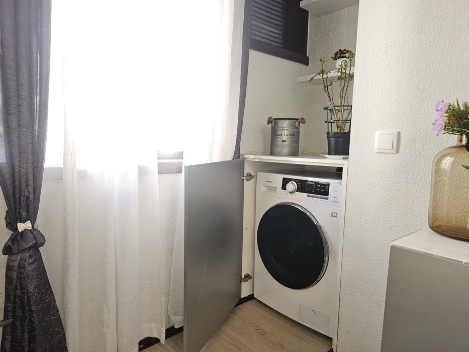 Apartamento T1 para Arrendamento, Rua Faria Guimaraes