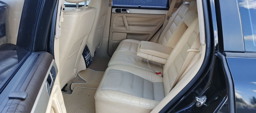 Продам машину Volkwagen 2.5 TD