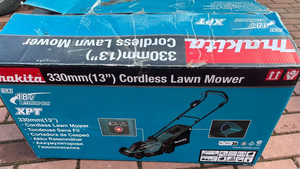 Kosiarka akumulatorowa 33cm 1x5Ah Makita DLM330ST