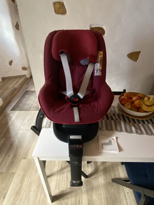 Bébé Confort 2wayFix Base - ISOFIX - Like New!