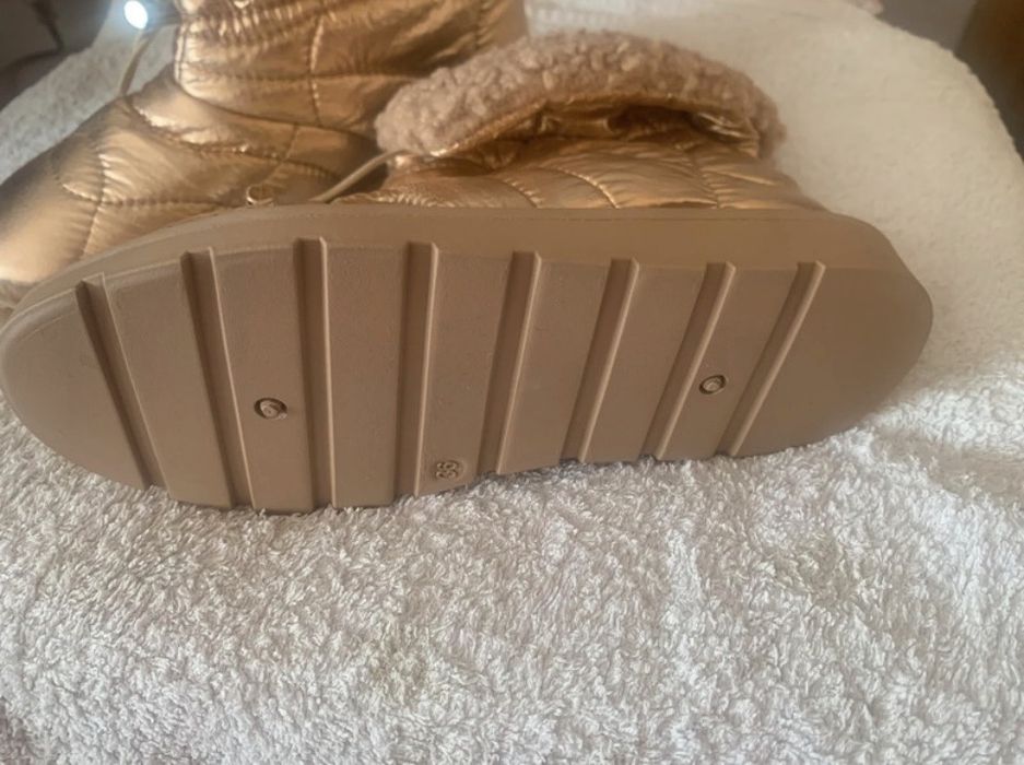 Botas com pelo. Mt quentes