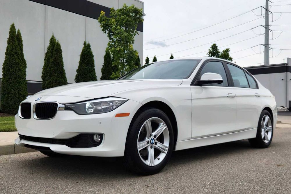 BMW 3 Series 328i xDrive      2014
