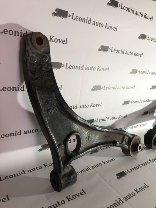 Передній ричаг R,L Renault Master 3, Opel Movano