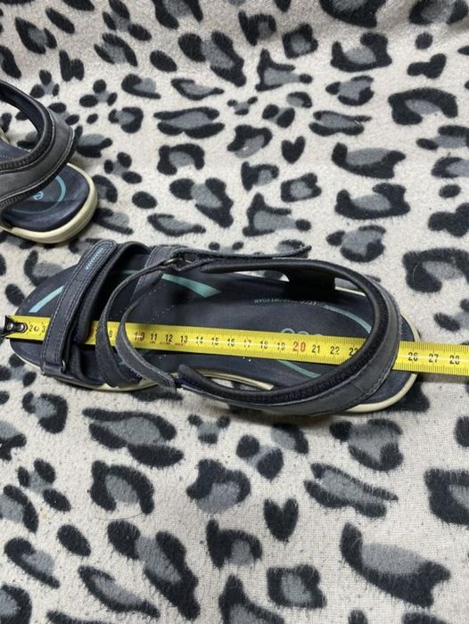 ECCO. Фірмові якісні літні босоніжки