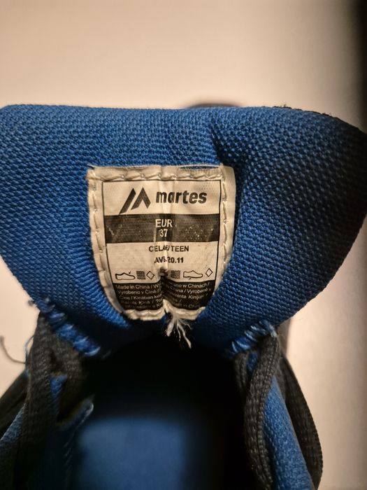 Buty sportowe młodzieżowe