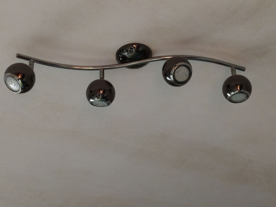 Candeeiro de tecto cromado