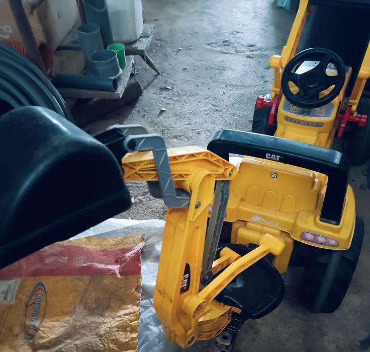 Máquina Carregadora e Escavadora