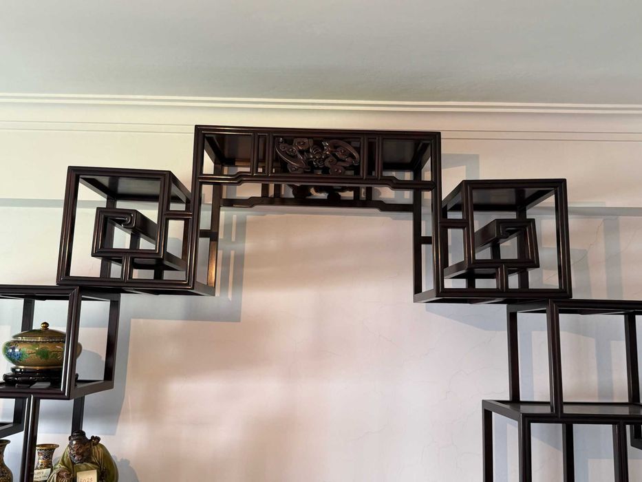 Estante Chinesa - Porta da Lua