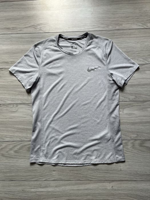 Футболка Nike running dri-fit