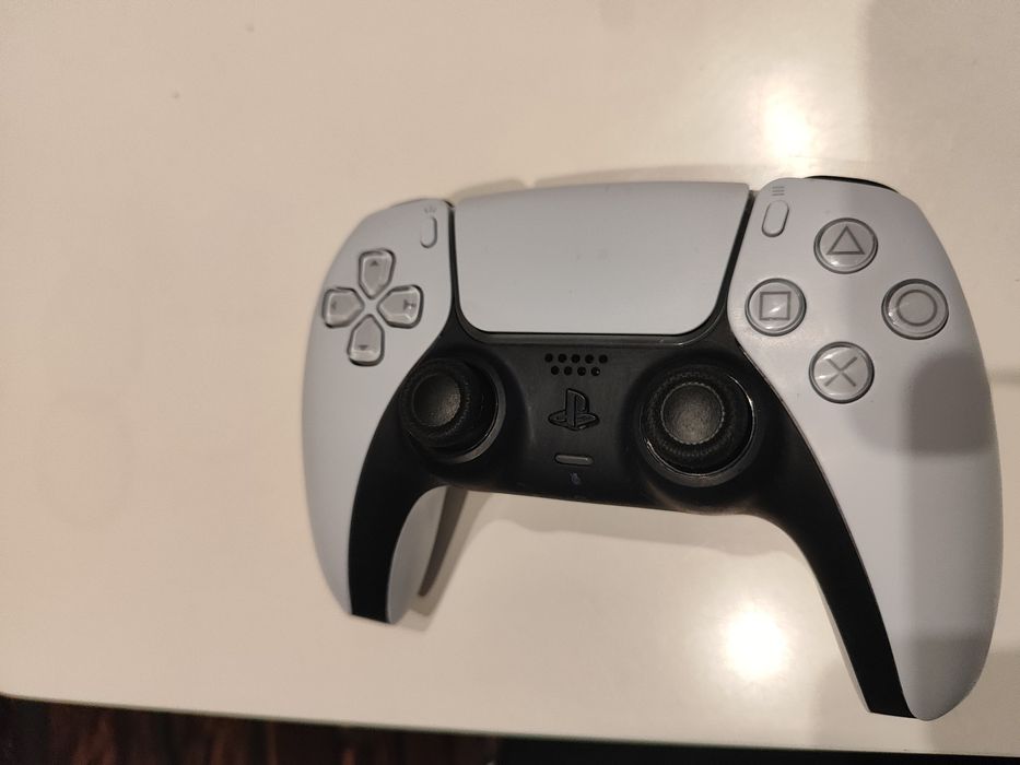 Pad do ps5 Dualsense z analogami TMR