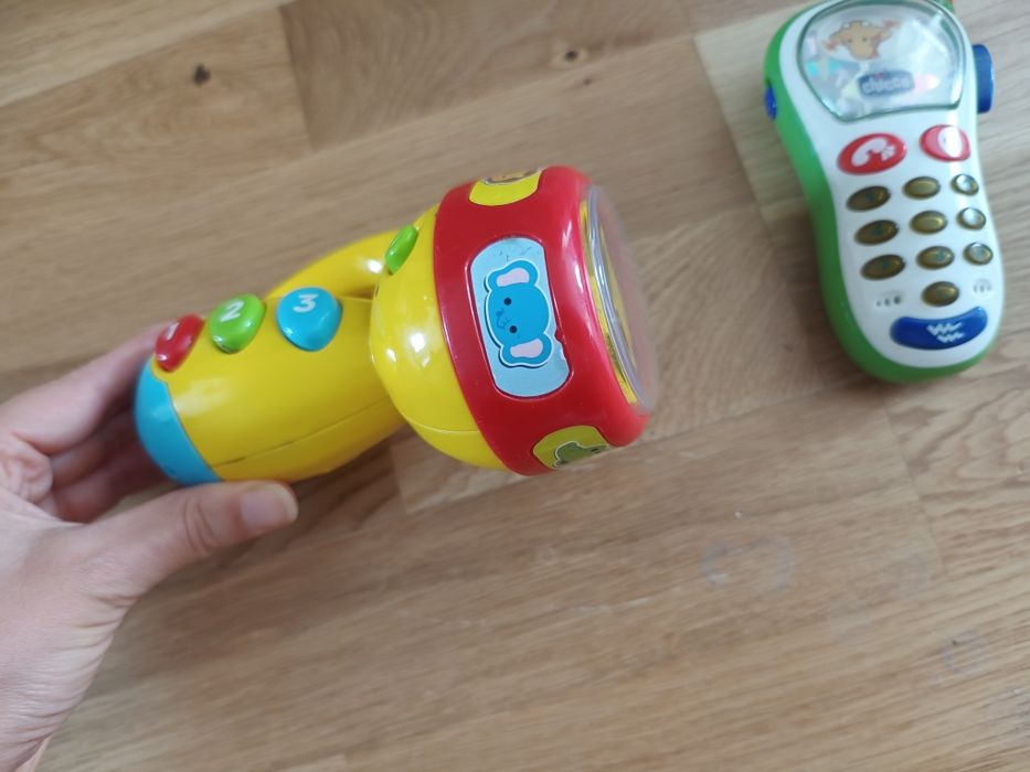 Telefon i latarka dla dzieci