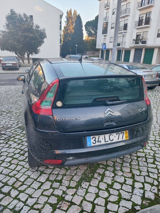 Citroen C4 2006.