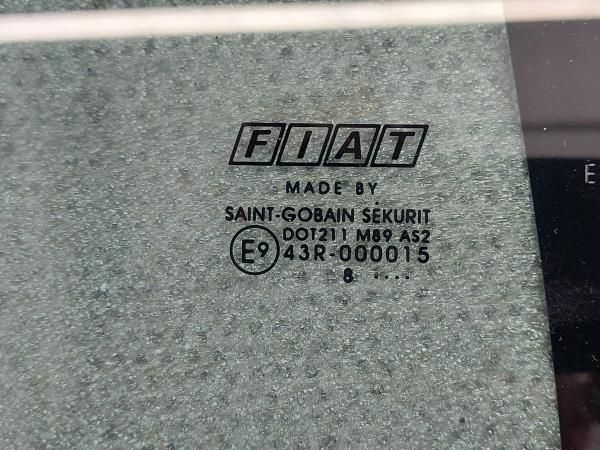 Vidro triangular da porta trás esquerdo FIAT Bravo II (198_)