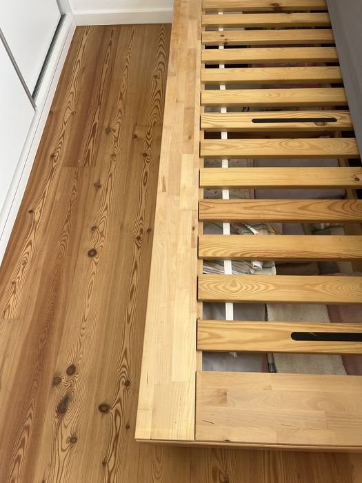 Selling IKEA double bed with 4 drawers and slatted base, mattress not included!64284097041538123