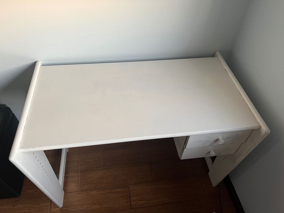 Vendo secretária madeira