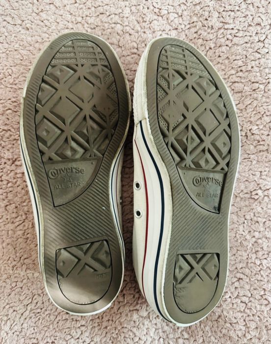 Damskie conversy Chuck Taylor w rozmiarze 40-41