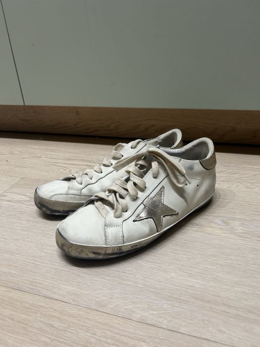 Białe Golden Goose superstar, r. 39