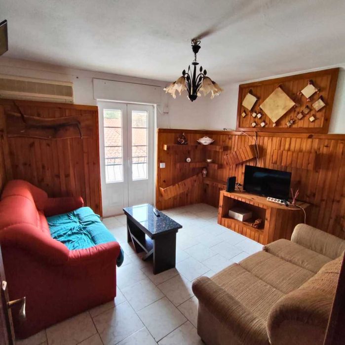 Moradia T4 - c/área para Reconstrução – Oportunidade