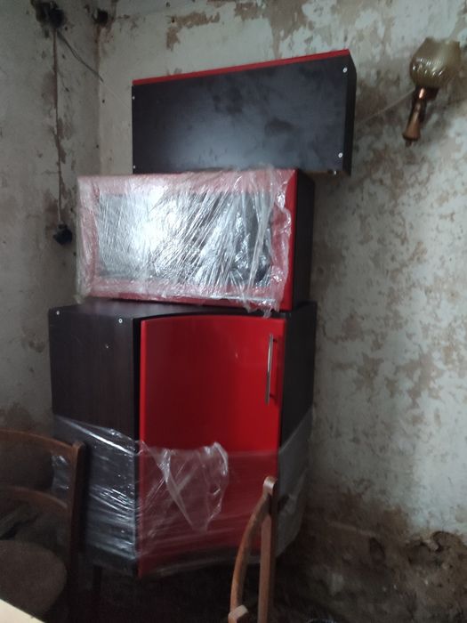 Продам кухню б/у но в очень хорошем состоянии