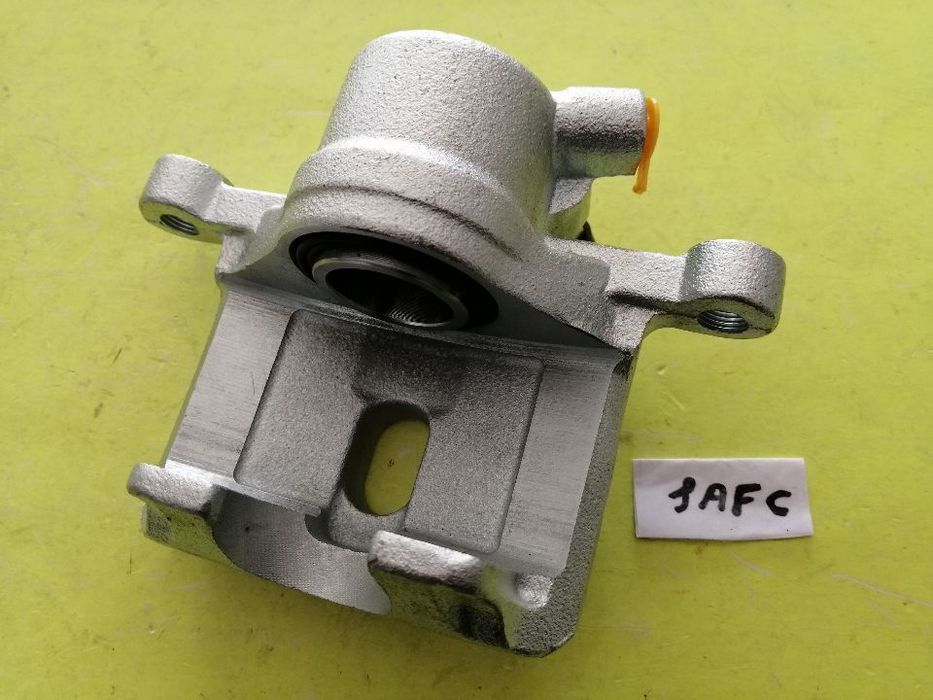 Pinças de travão trás Mitsubishi Pajero II V20 V24 V44  NOVAS