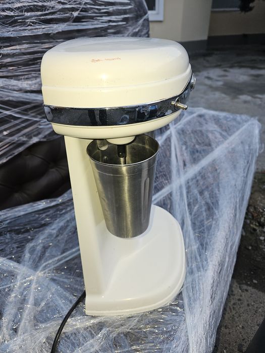 Двухпостовой миксер Bartcsher, шейкер молочных коктейлей двойной.