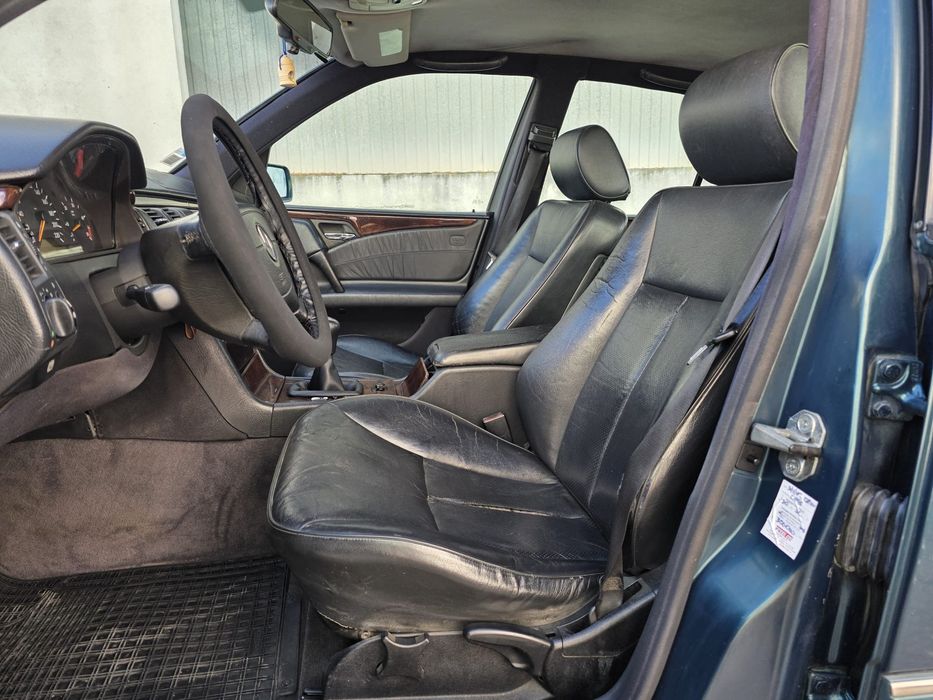 MERCEDES E290 Turbodiesel  Elegance