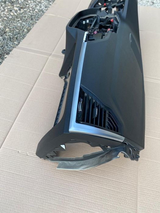 Панель / торпеда g01 X3