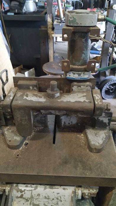 Máquina de corte de alumínio