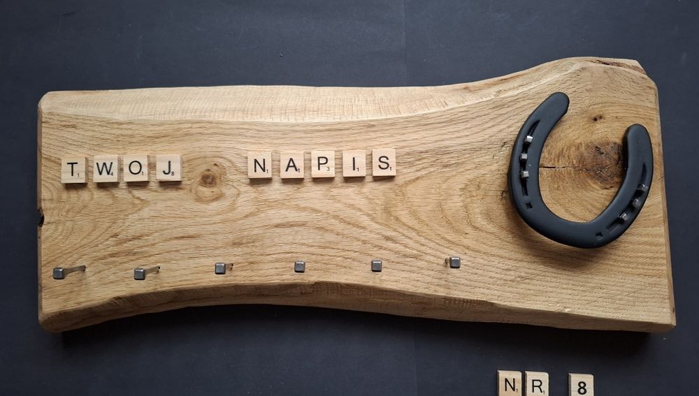 Wieszak na klucze, podkowa na szczęście, nietypowy prezent.