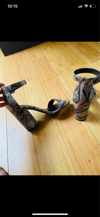 Nowe sandalki 36