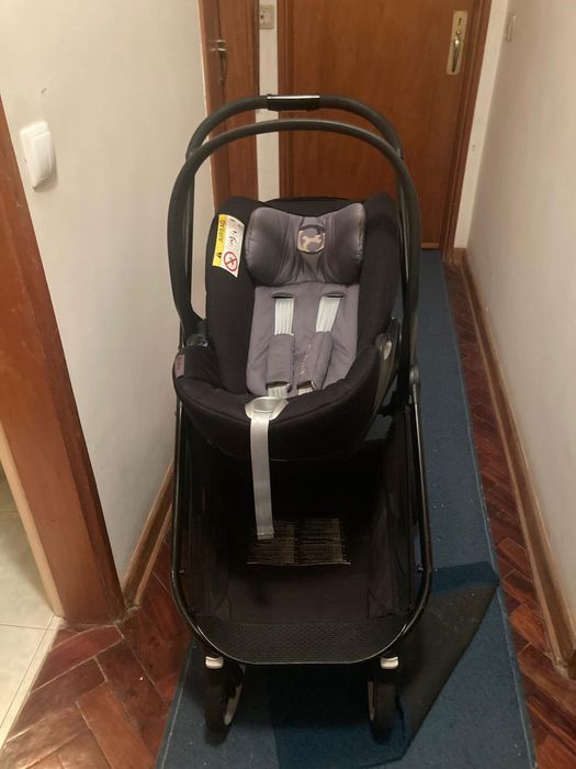 Carrinho de bebe chico