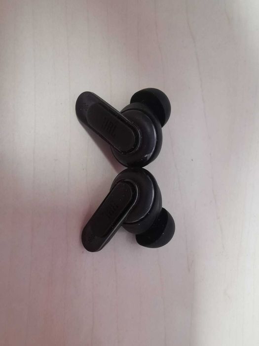 Earbuds JBL Tour Pro 2