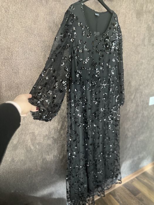 Шикарна сукня!!!