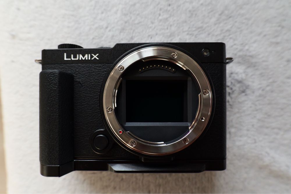 Panasonic LUMIX S9 (DC-S9), gwarancja do 05.2027 + klatka SmallRig