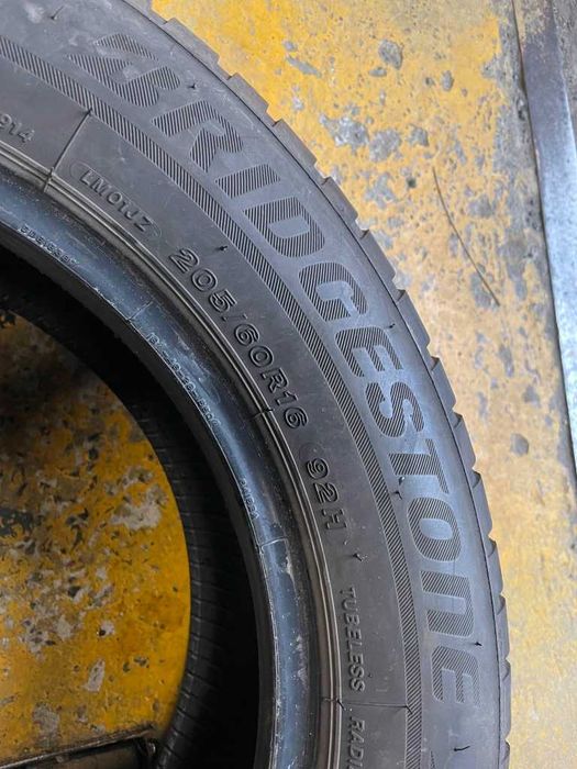 205/60 R16 Bridgestone Blizzak LM001 4шт зимня