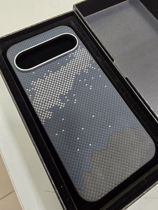 Карбоновий або араміндний чохол Pixel 9 Pro