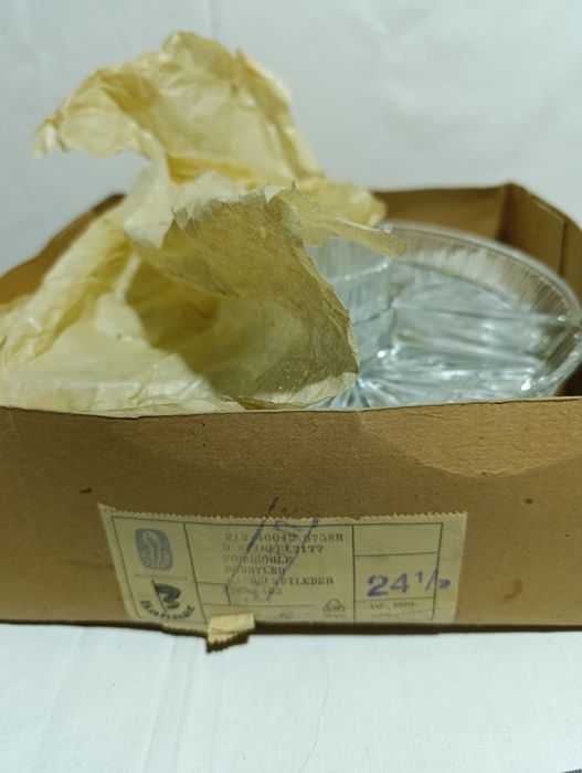 Комплект вінтажний ,столовий.В рідній упаковці