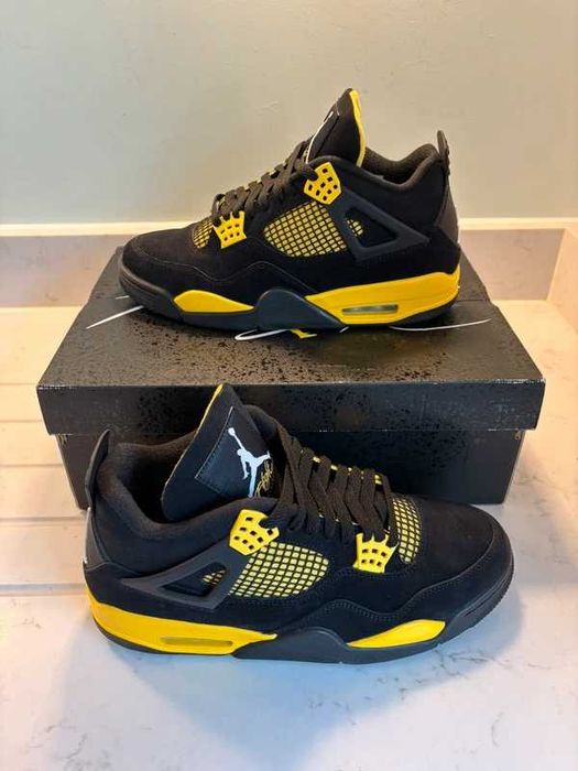 Jordan 4 Retro Thunder R.41