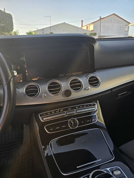 Mercedes-Benz E220d Avantgarde AMG Line