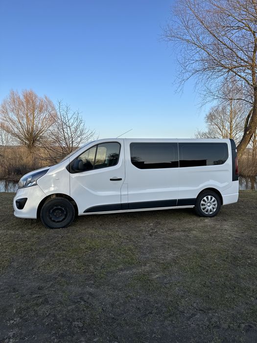 Продам  опель віваро