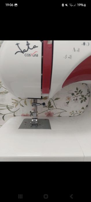 Máquina de costura