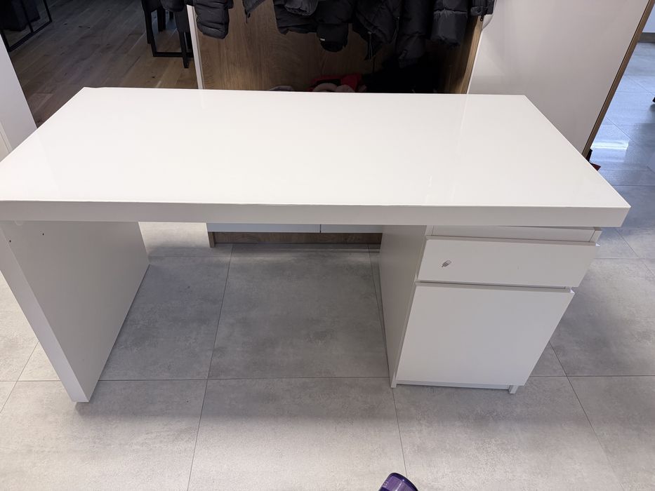Biurko białe ikea male