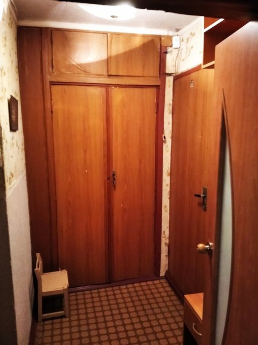 Срочно продам однокомнатную квартиру метро Индустриальная