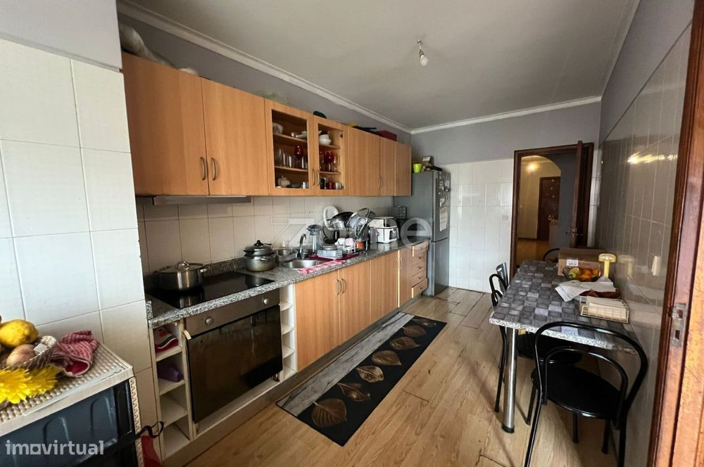 Apartamento T3 com garagem fechada junto ao Braga Shoping