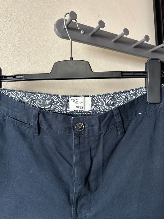Calções azuis homem chino primark